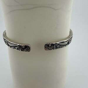 Bocai S999 Pure Silver Auspicious Cloud Cuff Bracelet | 30g Handmade | Beautifuf